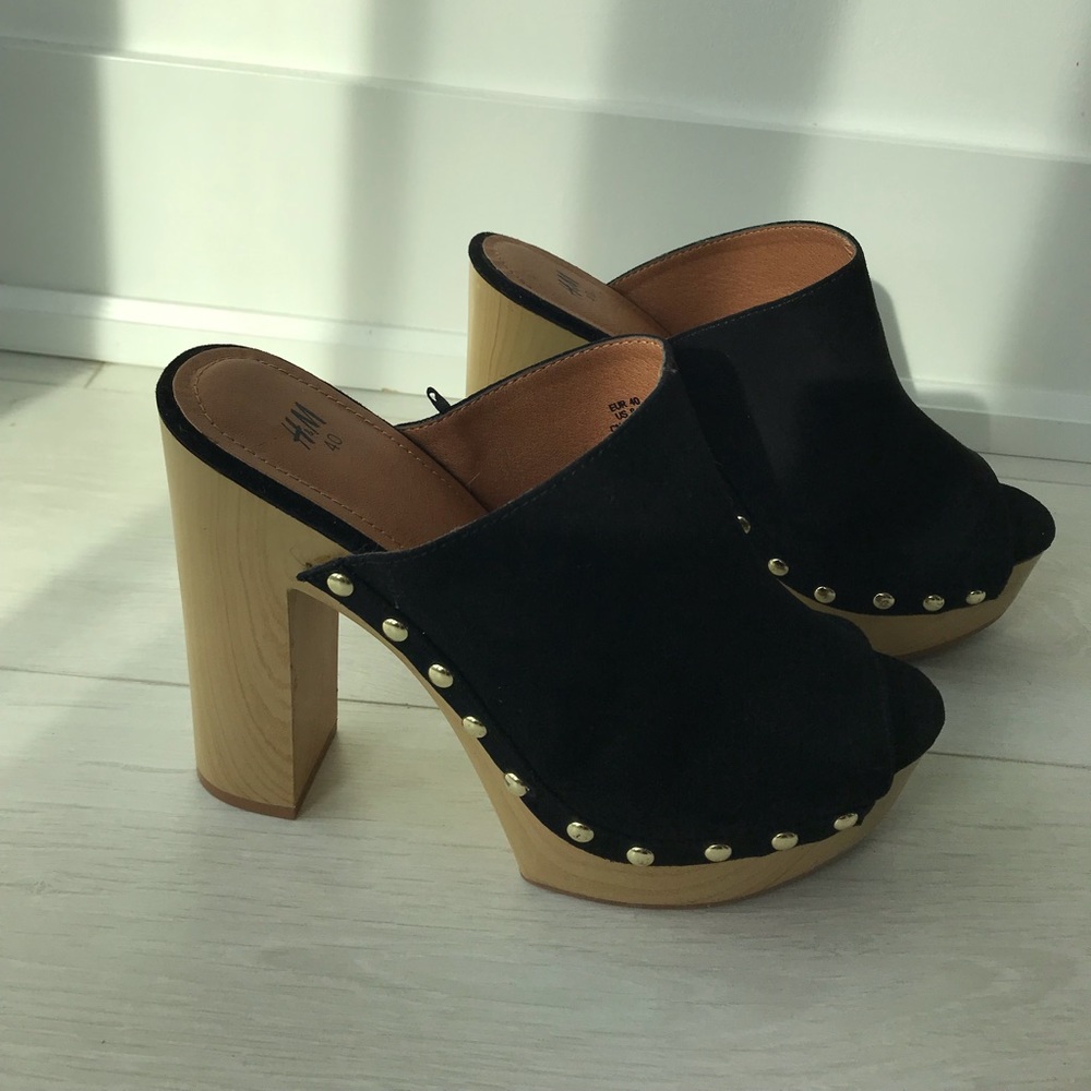 Size 8.5 Chunky Block Platforms Black Suede
